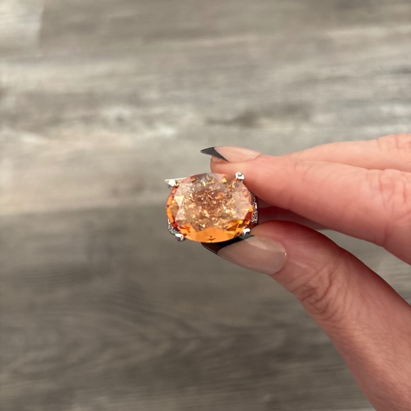 Fabulous Ring - Picture 1 of 2